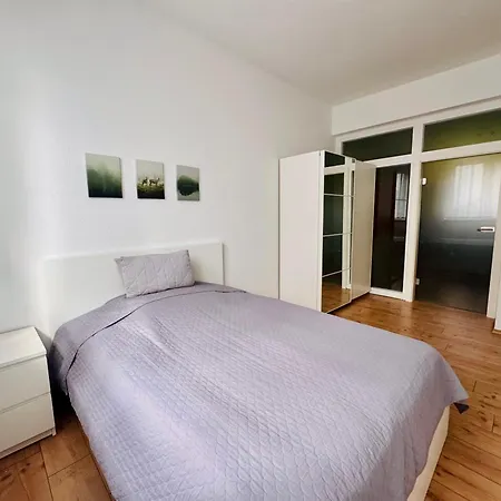 Nippes - Zentral & Ruhig Apartmán *
