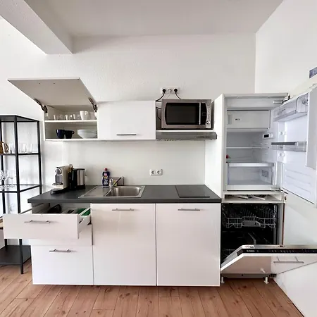 Nippes - Zentral & Ruhig Апартаменты Кёльн