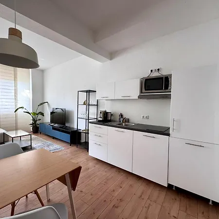 Апартаменты Nippes - Zentral & Ruhig Кёльн