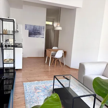 Nippes - Zentral & Ruhig Appartamento